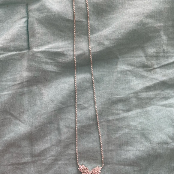 Crystal butterfly necklace - Picture 2 of 6